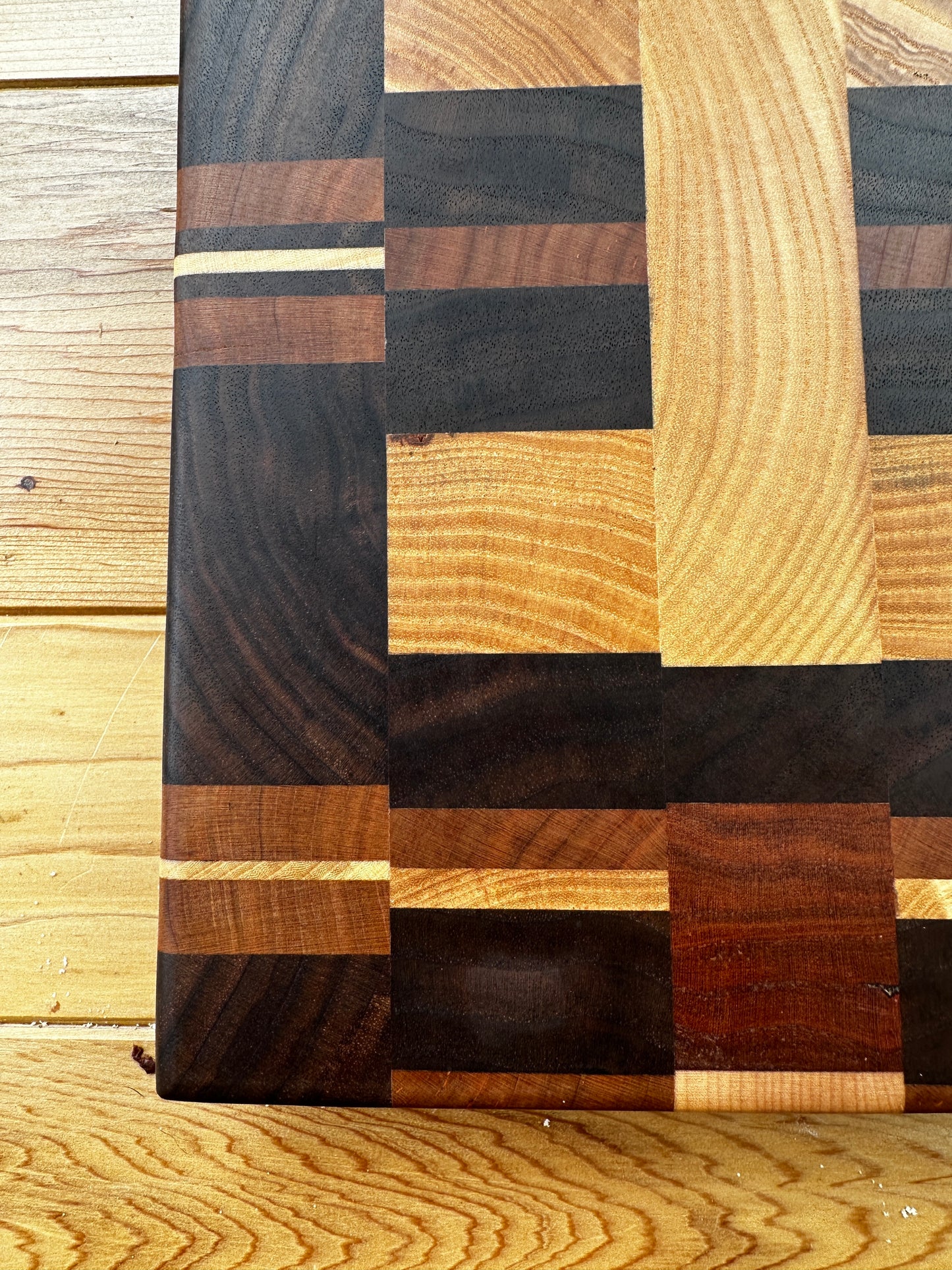 "Piece Rate" Cutting Board