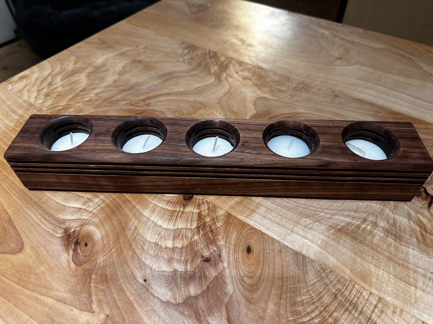 Elegance at Home Tealight Candle