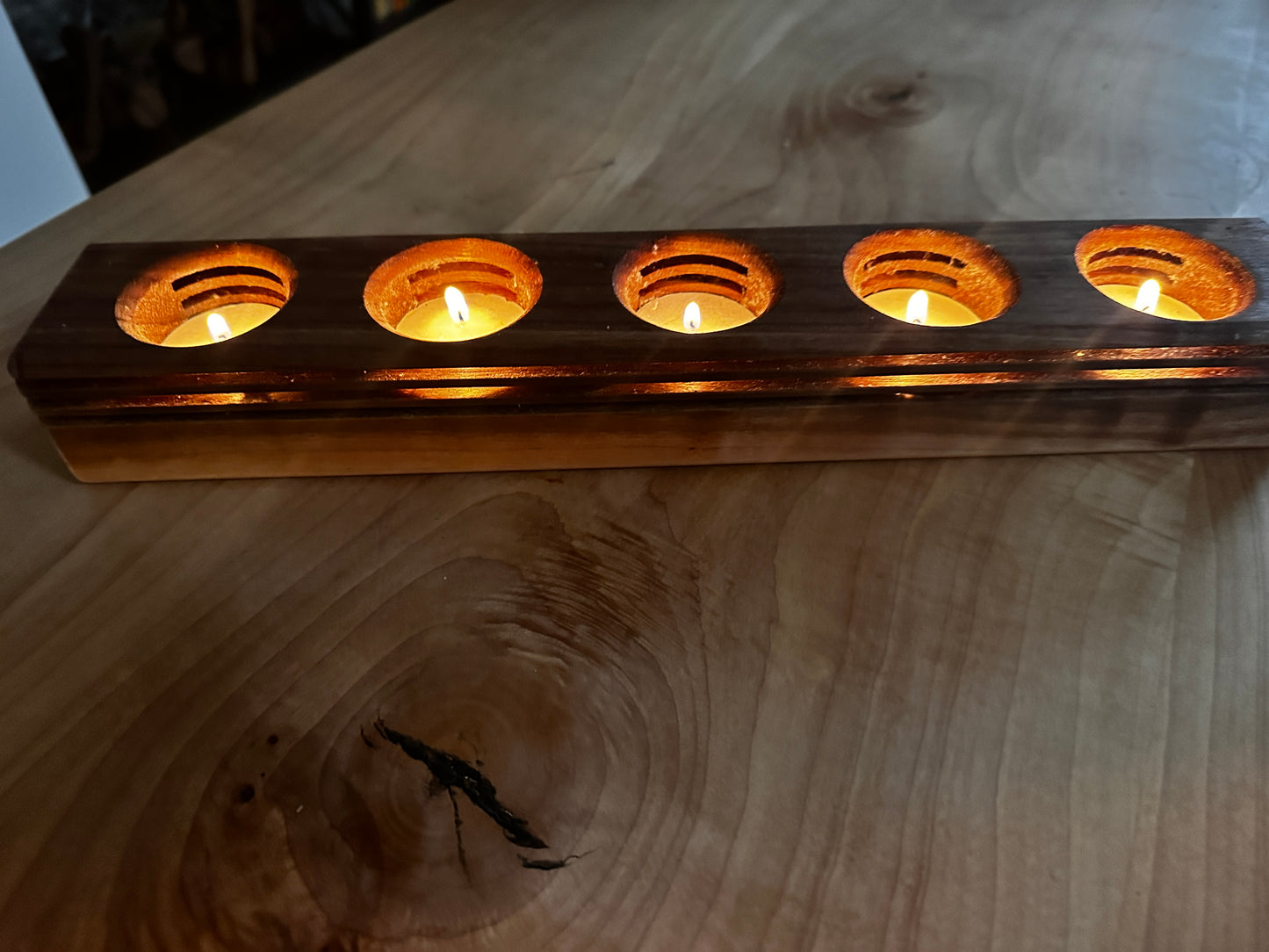 Elegance at Home Tealight Candle